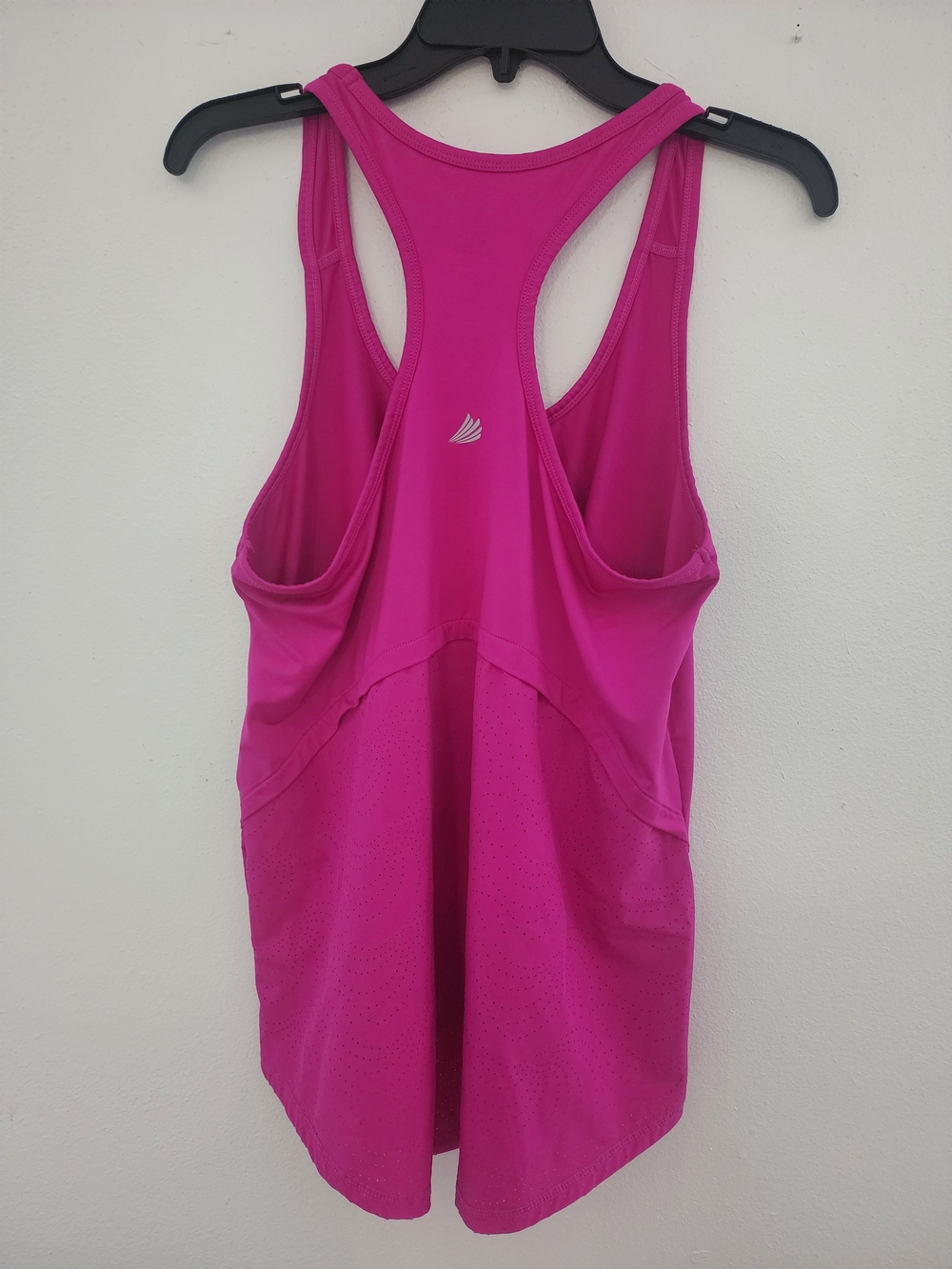 Free2B Bright Pink Racerback Performance Tank - Picture 2 of 9